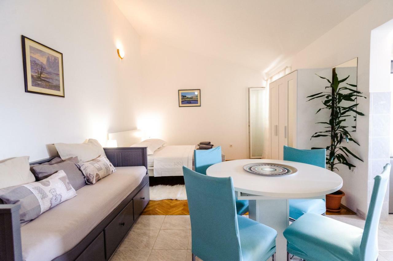 Apartments Korda L&M- Suhi Potok Jesenice  Εξωτερικό φωτογραφία