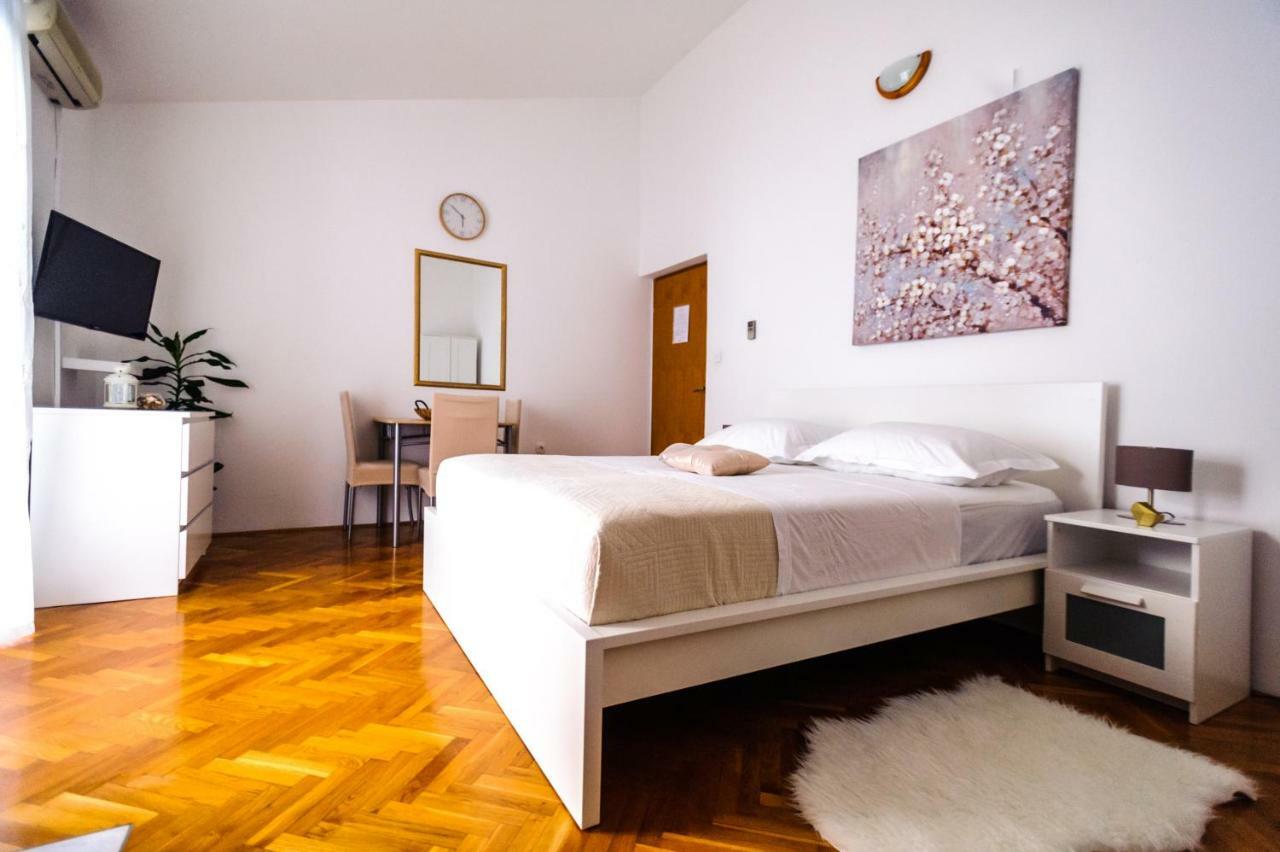 Apartments Korda L&M- Suhi Potok Jesenice  Εξωτερικό φωτογραφία