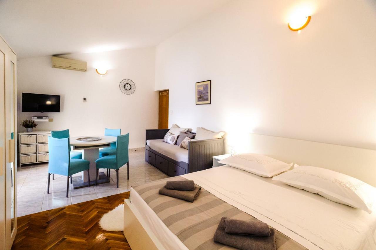Apartments Korda L&M- Suhi Potok Jesenice  Εξωτερικό φωτογραφία
